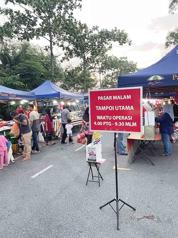 Taman Tampoi Utama Night Market